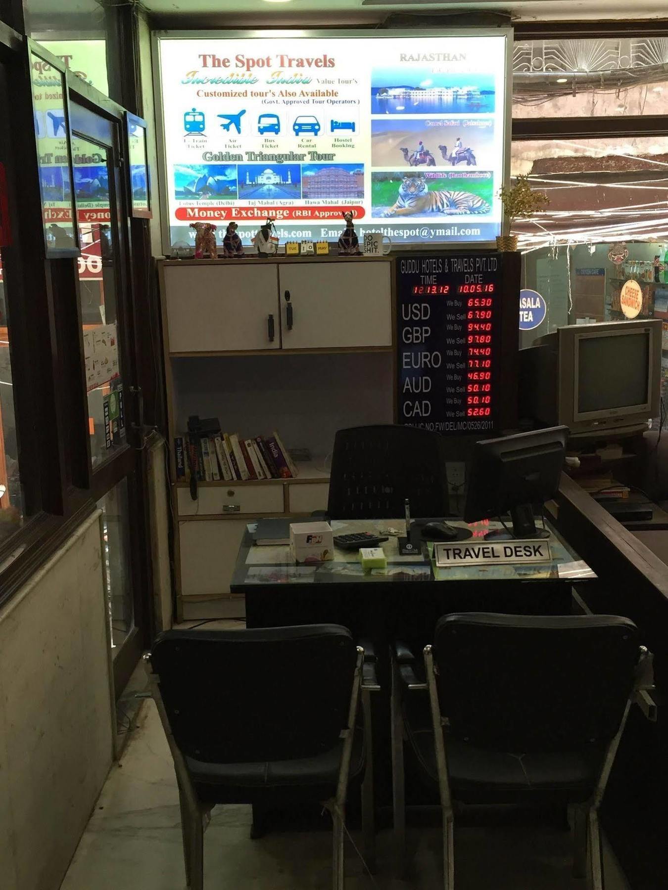 Oyo2064斯波特酒店 新德里 外观 照片